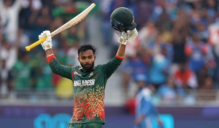 বাংলাদেশের দুইশ পার, হৃদয়ের ফিফটি