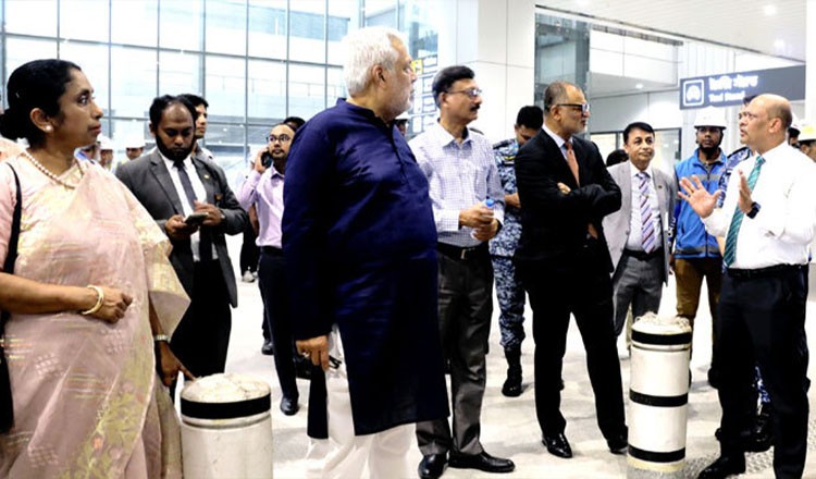 শাহজালাল বিমানবন্দরের তৃতীয় টার্মিনাল নির্মাণ কাজের অগ্রগতি পরিদর্শনে তিন উপদেষ্টা
