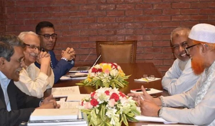 জাতীয় ঐকমত্য কমিশনের সঙ্গে খেলাফত মজলিসের আলোচনা
