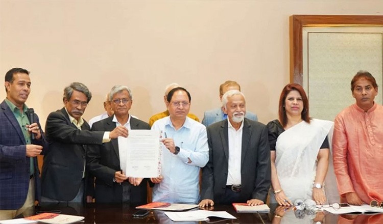 জুলাই জাতীয় সনদে গণফোরামের আনুষ্ঠানিক স্বাক্ষর