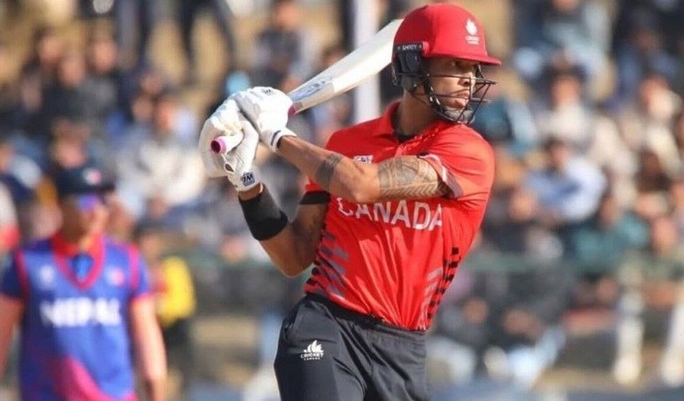 গ্রেফতার কির্টন