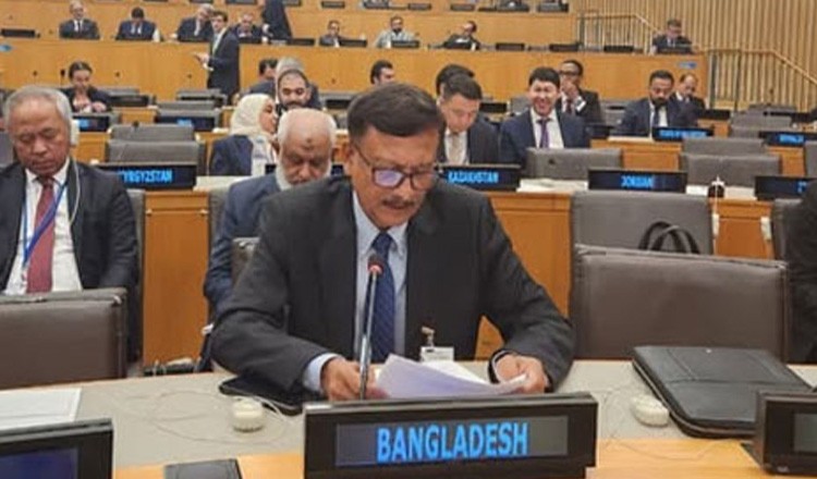 ইসরাইলি দখলদারিত্ব বন্ধে জরুরি পদক্ষেপের আহ্বান জানিয়েছেন বাংলাদেশে