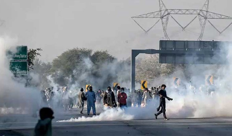 পাকিস্তানের উত্তর-পশ্চিমাঞ্চলে সাম্প্রদায়িক দাঙ্গায় ৮৮ জন নিহত