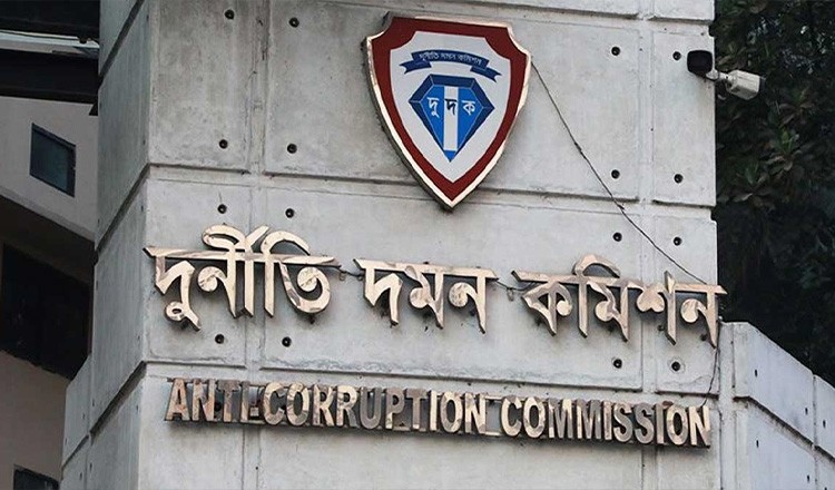 যাত্রী হয়রানির অভিযোগে দুদকের অভিযান ঢাকাসহ আটটি রেল স্টেশনে