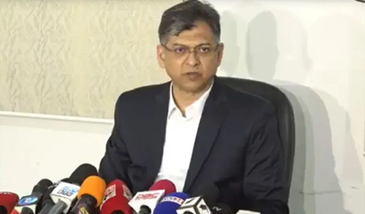 রাজনীতিবিদদের ন্যূনতম বিষয়গুলোতে একমত হতে সালাহউদ্দিন আহমেদের আহ্বান