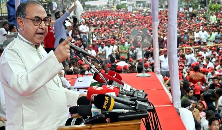 দেশের বিভিন্ন স্থানে চাঁদাবাজি করে বিএনপির নাম দেওয়া হচ্ছে : মির্জা আব্বাস