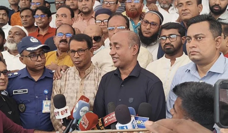 বিরোধী দল না এলেও সংবিধান সংশোধনের কাজ চালিয়ে যাওয়ার ঘোষণা আইনমন্ত্রীর
