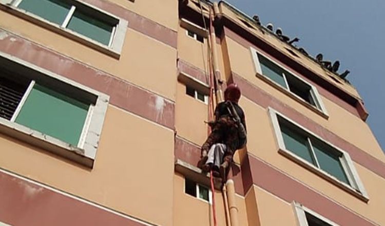 ৯৯৯ এ ফোন, মৃত্যুর দুয়ার থেকে বাঁচলো শিশু