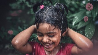 তাপপ্রবাহে উচ্চ স্বাস্থ্য ঝুঁকিতে শিশুরা