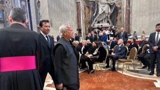 প্রধান উপদেষ্টা ড. ইউনূস ভ্যাটিকানের সেন্ট পিটার্স ব্যাসিলিকায়