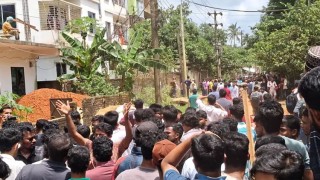 চট্টগ্রাম বিশ্ববিদ্যালয়ের শিক্ষার্থী এবং স্থানীয়দের মধ্যে সংঘর্ষে ৭০ জন আহত, ১৪৪ ধারা জারি