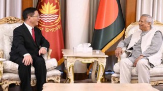 প্রধান উপদেষ্টার চীনের সঙ্গে দ্বিপাক্ষিক সম্পর্ক গভীর করতে বাংলাদেশের অঙ্গীকার পুনর্ব্যক্ত