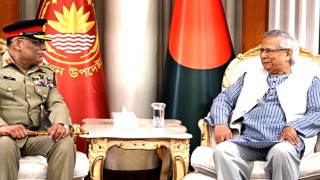 প্রধান উপদেষ্টার সঙ্গে পাকিস্তানের যৌথ বাহিনীর চেয়ারম্যানের সৌজন্য সাক্ষাৎ