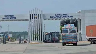 বেনাপোল বন্দর দিয়ে বাণিজ্যিক কার্যক্রম পুনরায় চালু