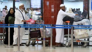 বাংলাদেশ থেকে প্রথম ফ্লাইটের হজযাত্রীরা সৌদিতে পৌঁছলেন