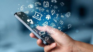 জুলাই গণ-অভ্যুত্থান স্মরণে গ্রাহকদের বিনামূল্যে ১ জিবি দেয়ার নির্দেশনা দিয়েছে বিটিআরসি : উপদেষ্টা আসিফ