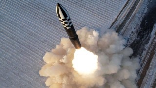 যুক্তরাষ্ট্রে মিসাইল হামলা চালিয়েছে উত্তর কোরিয়া