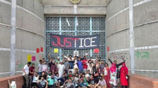 জাতীয় সংসদ ভবন পরিচ্ছন্ন করল শিক্ষার্থীরা