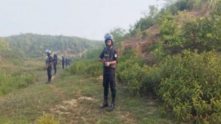 বিপুল অস্ত্র গোলাবারুদ সহ দুই আরসা সন্ত্রাসী আটক