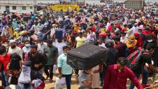 ঈদযাত্রায় ভাড়া বেশি, সিডিউলে ভোগান্তি