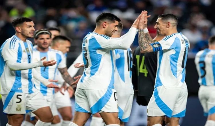 ডি মারিয়া মার্টিনেজ ম্যাজিকে কোস্টারিকাকে হারাল আর্জেন্টিনা