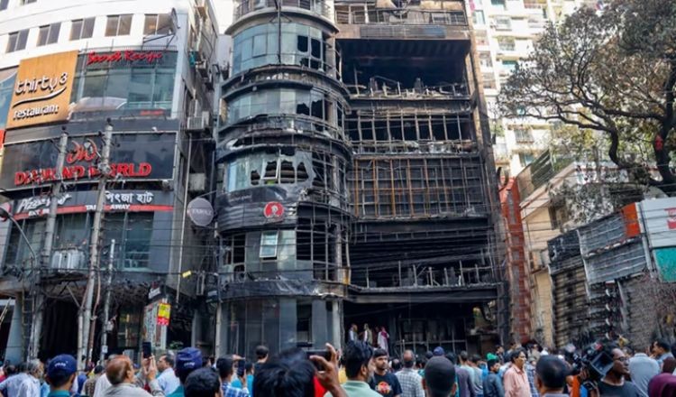 রেস্টুরেন্টে অগ্নিকাণ্ডের ঘটনায় মামলা করল পুলিশ