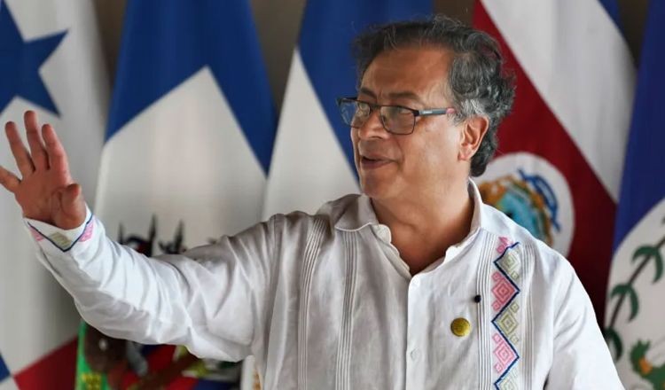 দ. আফ্রিকাকে যে কারণে নোবেল দিতে বললেন কলম্বিয়ার প্রেসিডেন্ট