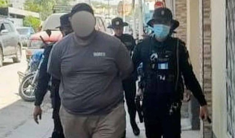 খুনের দায়ে ৮০০ বছর কারাদণ্ড!