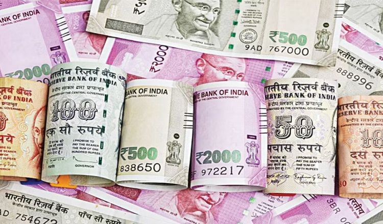 ডলারের বিপরীতে ভারতীয় রুপির রেকর্ড দরপতন